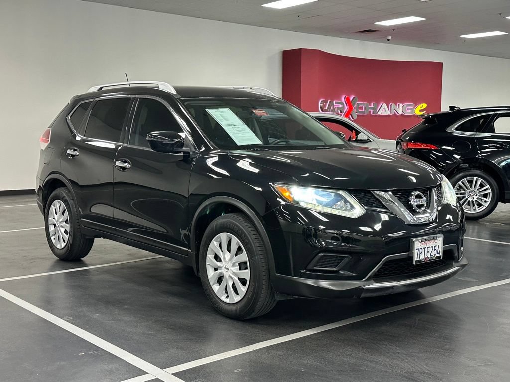 Used 2016 Nissan Rogue S w/ Appearance Package FWD image 9