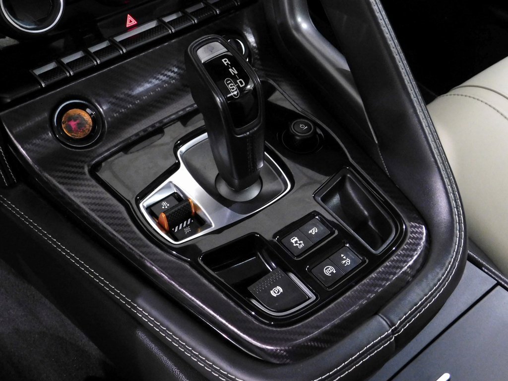 Used 2015 Jaguar F-TYPE R image 64