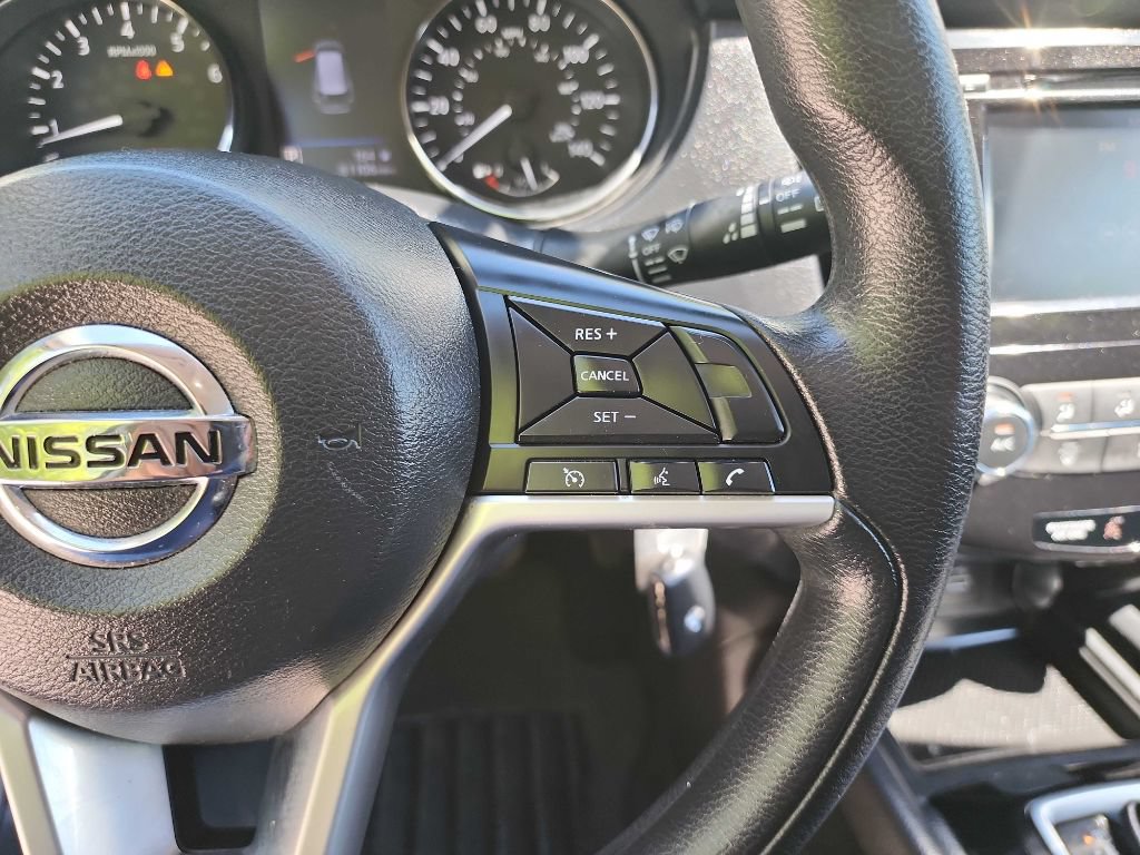 Used 2018 Nissan Rogue S FWD image 16