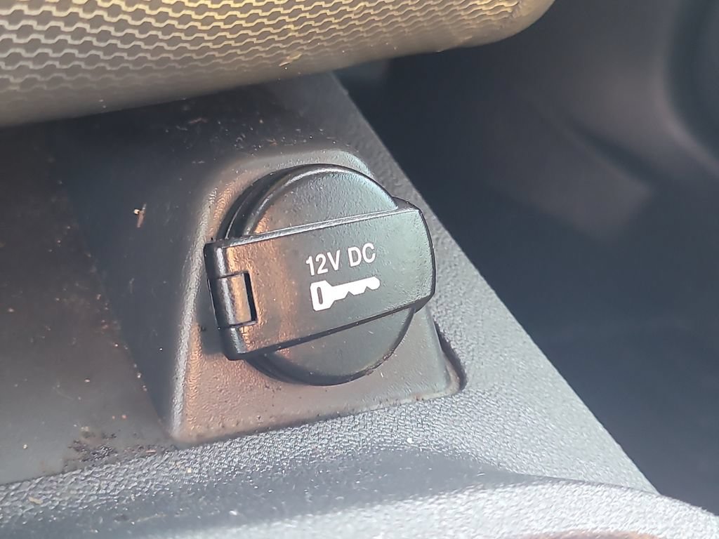 Used 2014 Dodge Challenger R/T RWD image 21