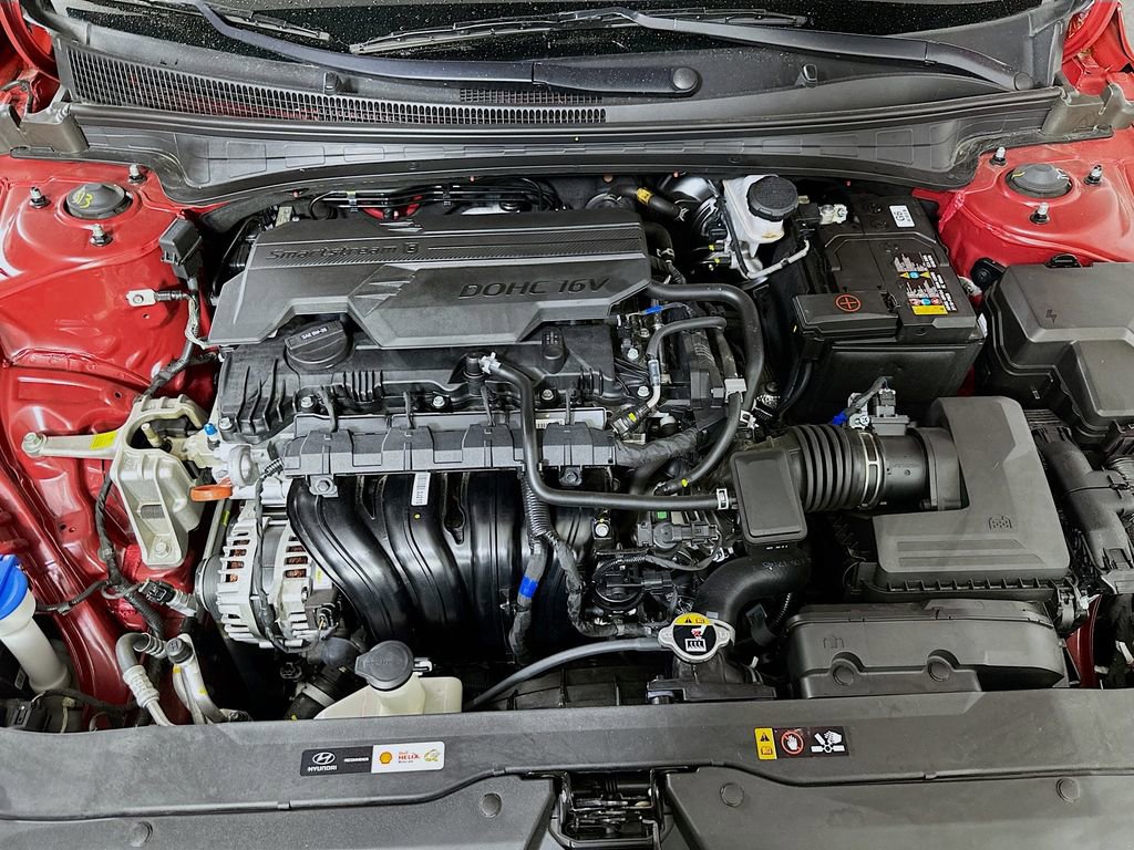 Used 2024 Hyundai Elantra SEL image 9