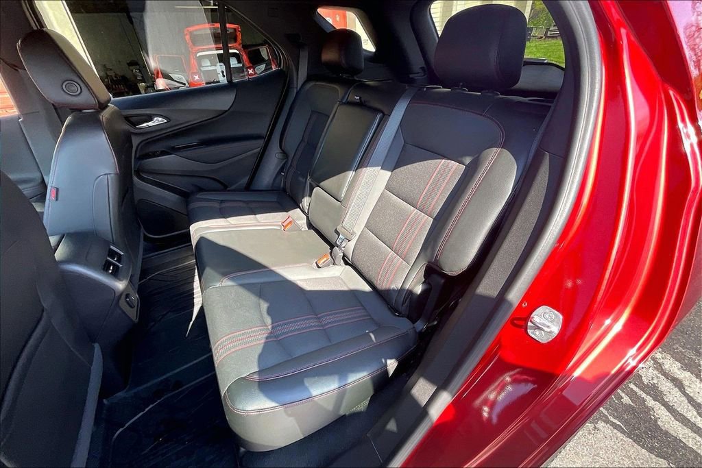 Used 2023 Chevrolet Equinox RS AWD/4WD image 25