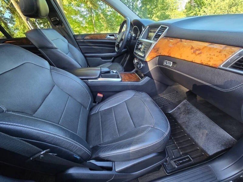 Used 2015 Mercedes-Benz ML 400 4MATIC image 11