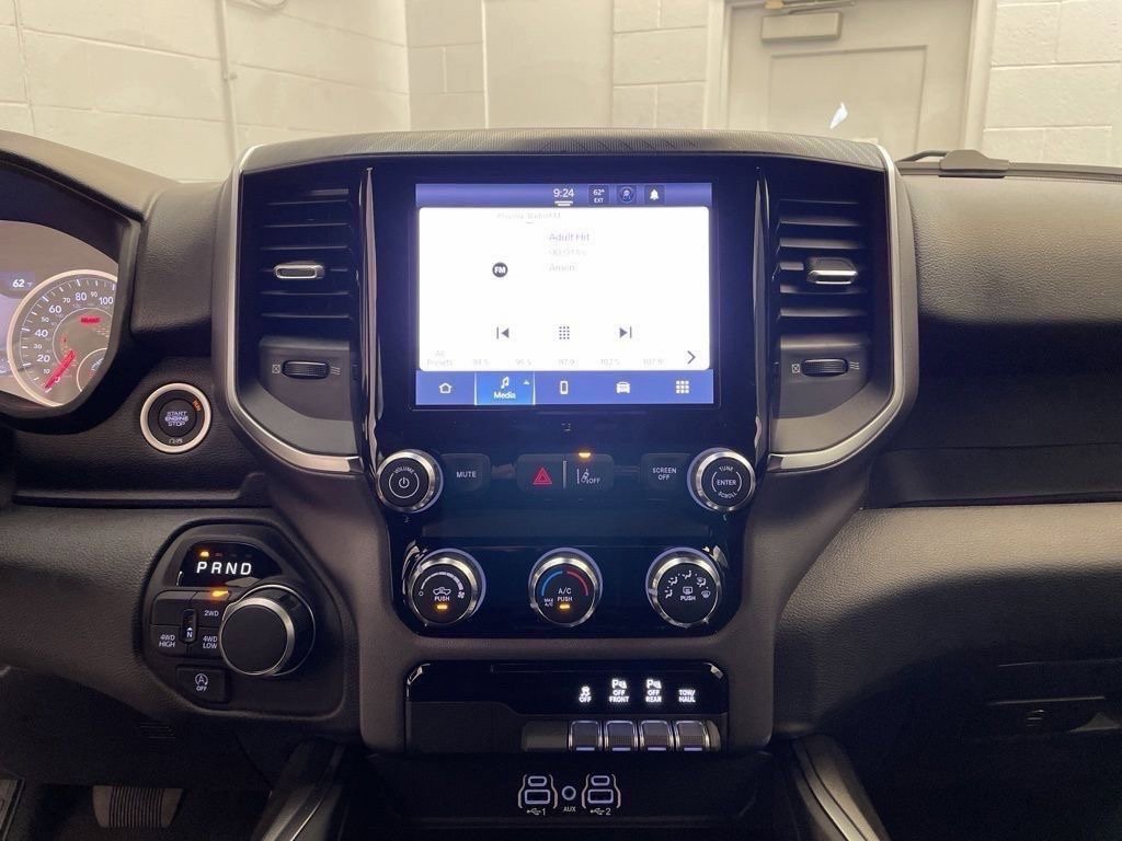 New 2026 RAM 1500 Express AWD/4WD image 12