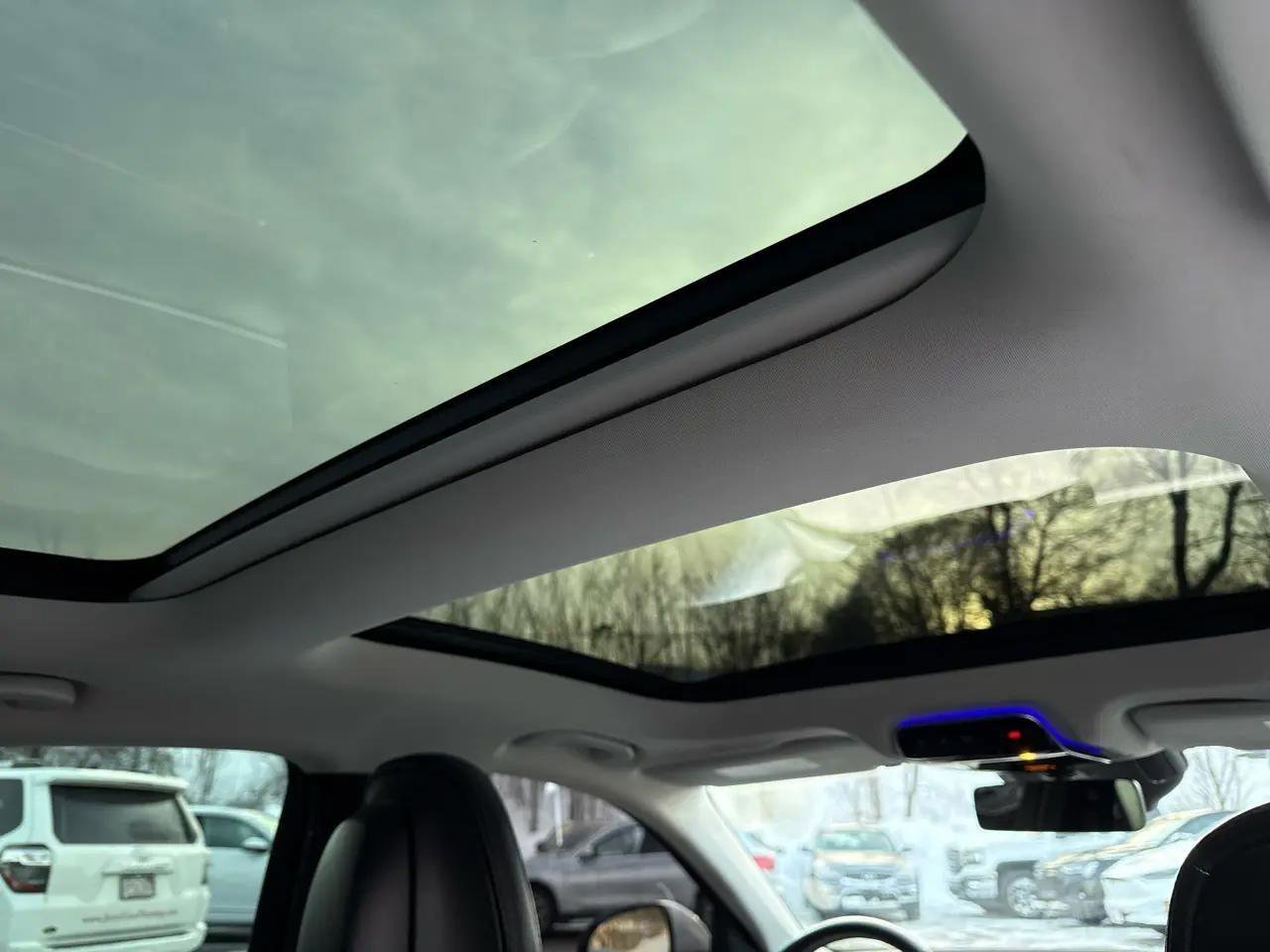 Used 2023 Mercedes-Benz C 300 4MATIC Sedan image 32