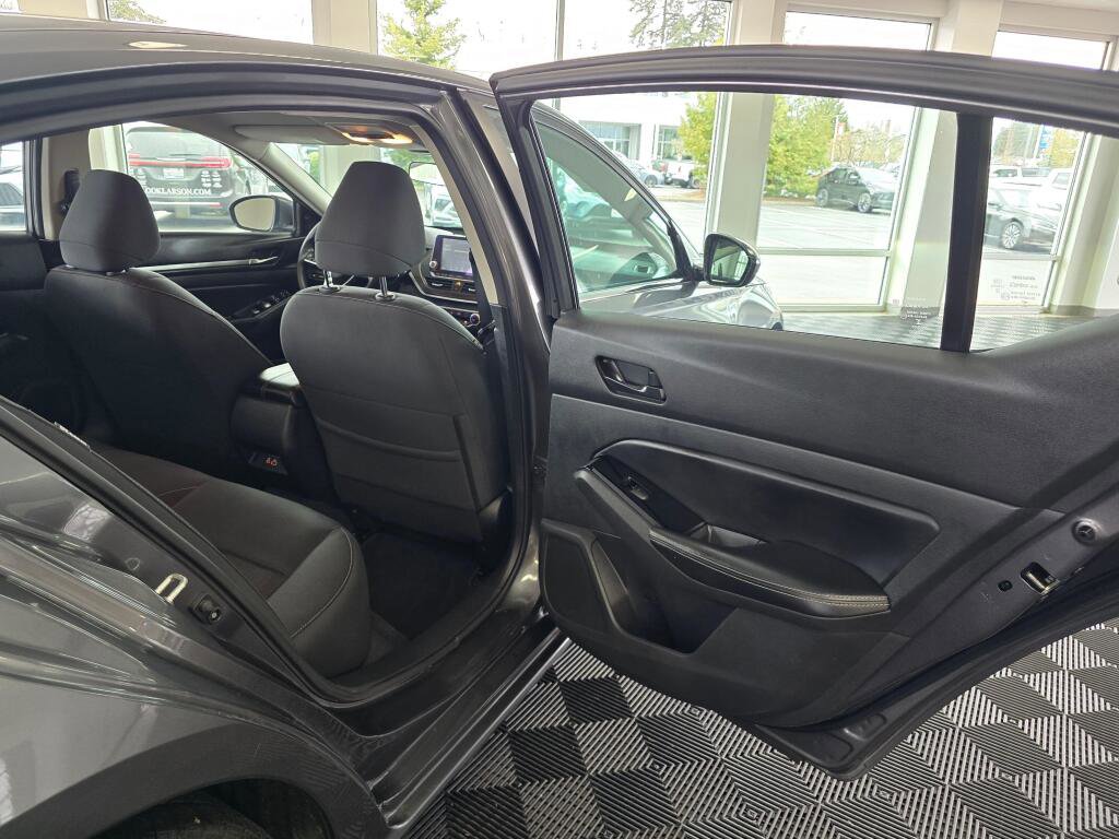 Used 2023 Nissan Altima 2.5 SV image 40