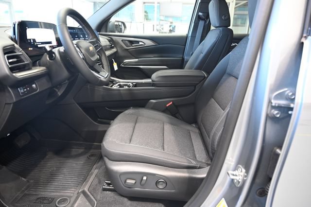 New 2026 Chevrolet Traverse LT w/ LPO, Floor Liner Package FWD image 9