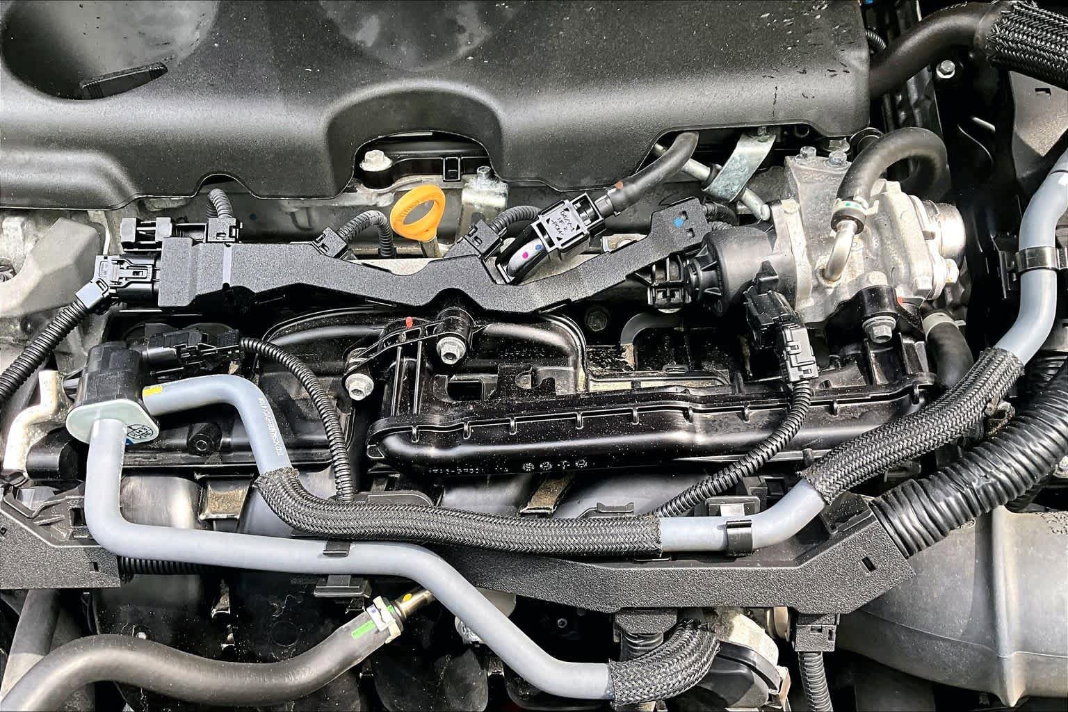 Certified 2025 Toyota Sienna XLE FWD image 33