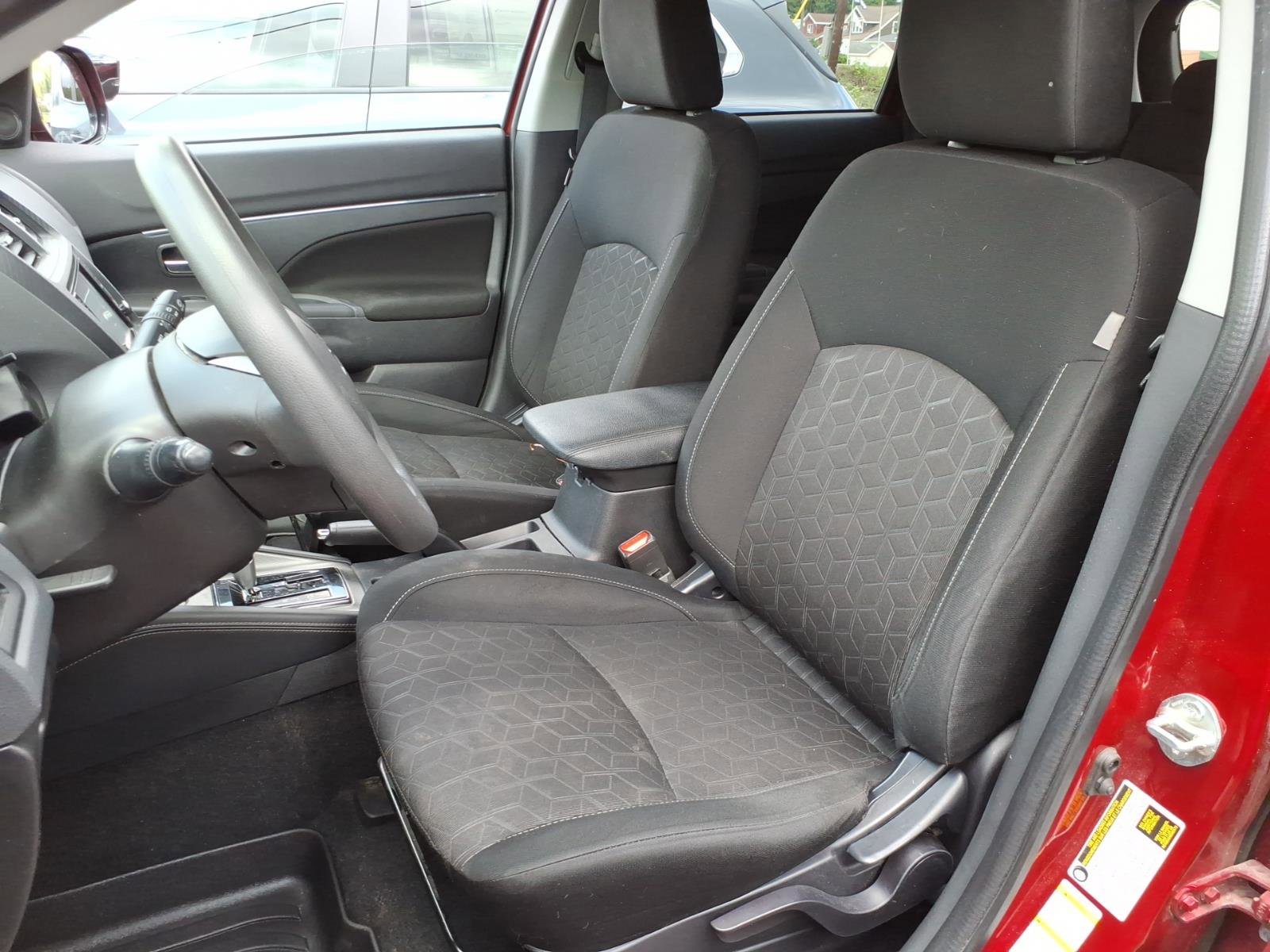 Used 2021 Mitsubishi Outlander Sport ES FWD image 7