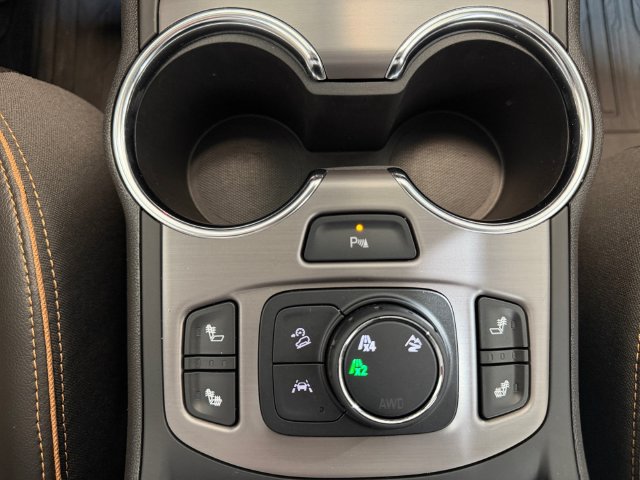 Used 2024 GMC Terrain AT4 w/ Tech Package AWD/4WD image 30