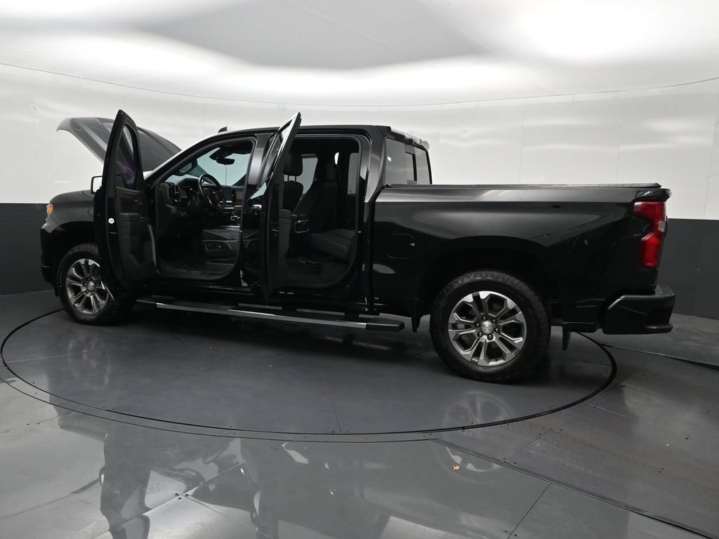 Used 2024 Chevrolet Silverado 1500 High Country w/ Technology Package AWD/4WD image 34