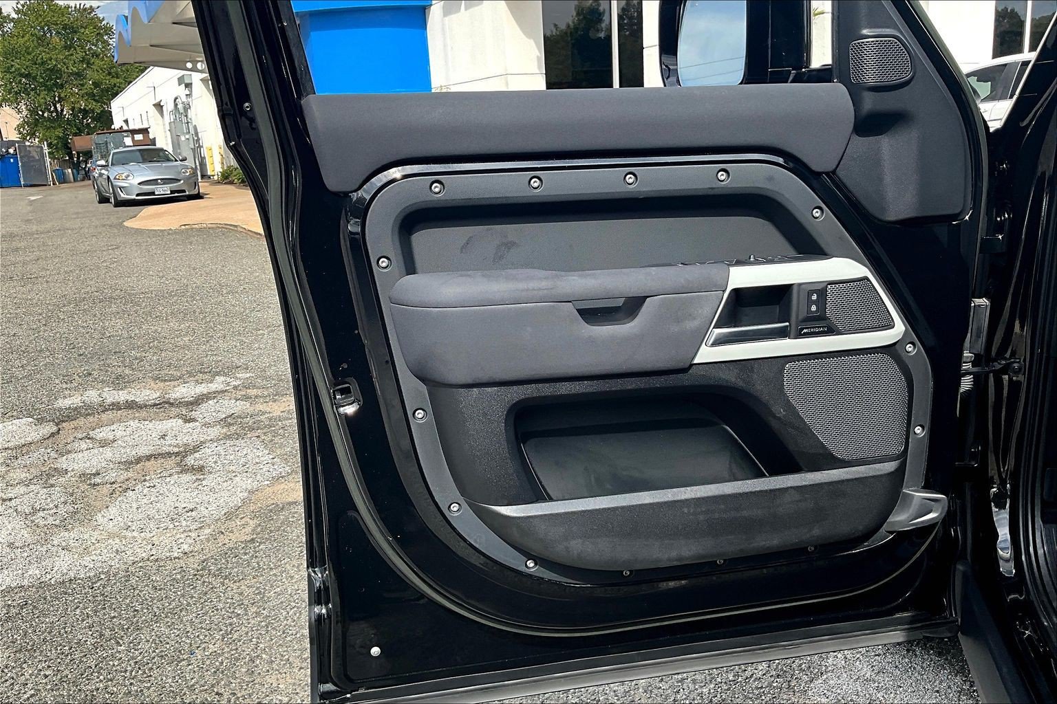 Used 2023 Land Rover Defender 110 S AWD/4WD image 18