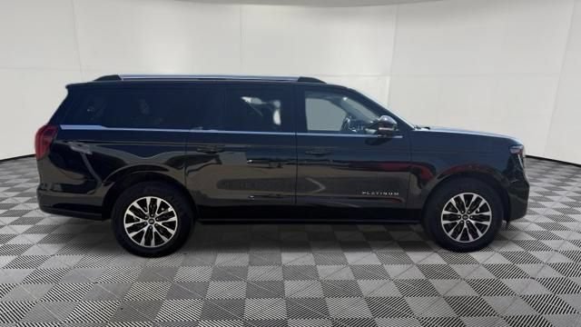 Used 2025 Ford Expedition Max Platinum AWD/4WD image 6