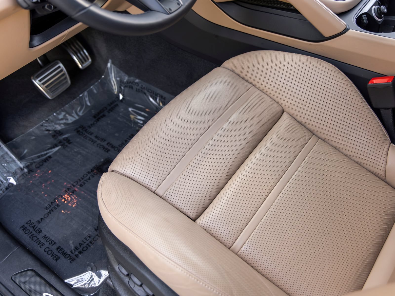 Certified 2025 Porsche Cayenne GTS AWD/4WD image 35