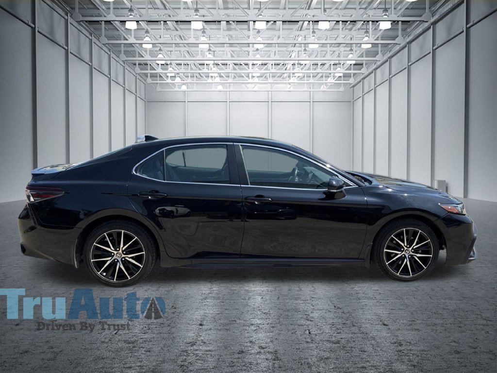 Used 2024 Toyota Camry SE FWD image 9