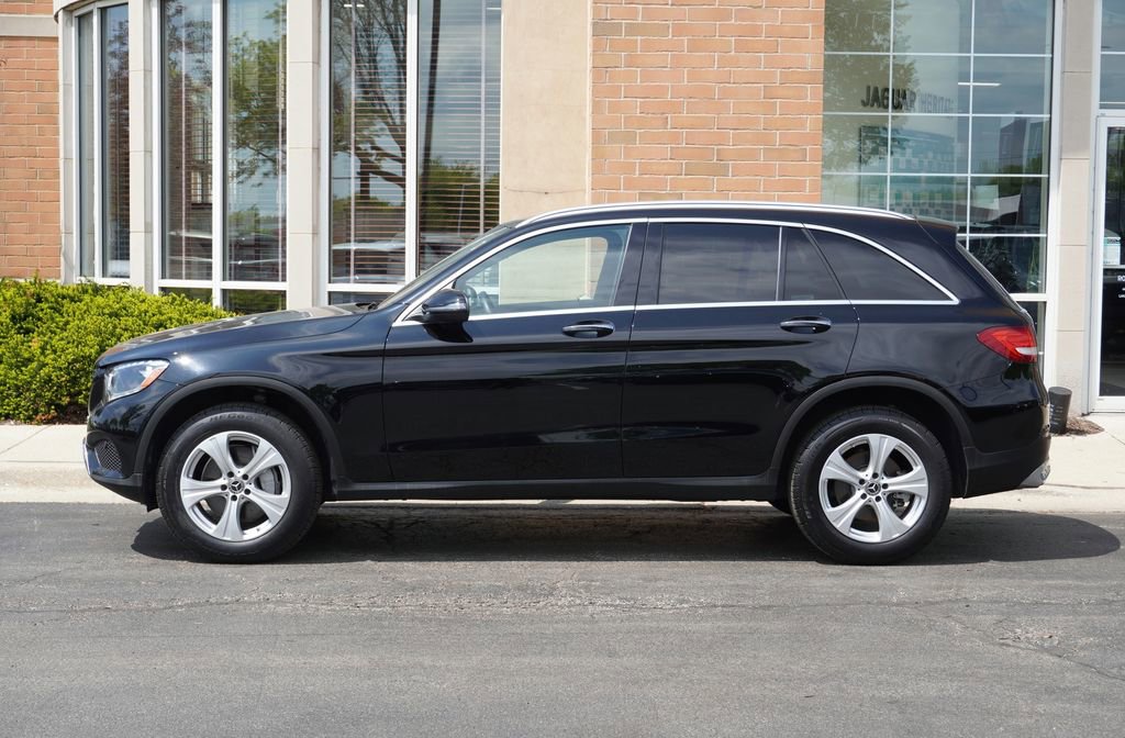 Used 2018 Mercedes-Benz GLC 300 4MATIC image 2