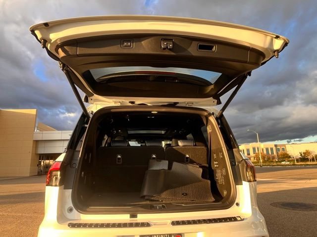 Certified 2026 INFINITI QX80 4WD w/ Sport Exterior Package image 29
