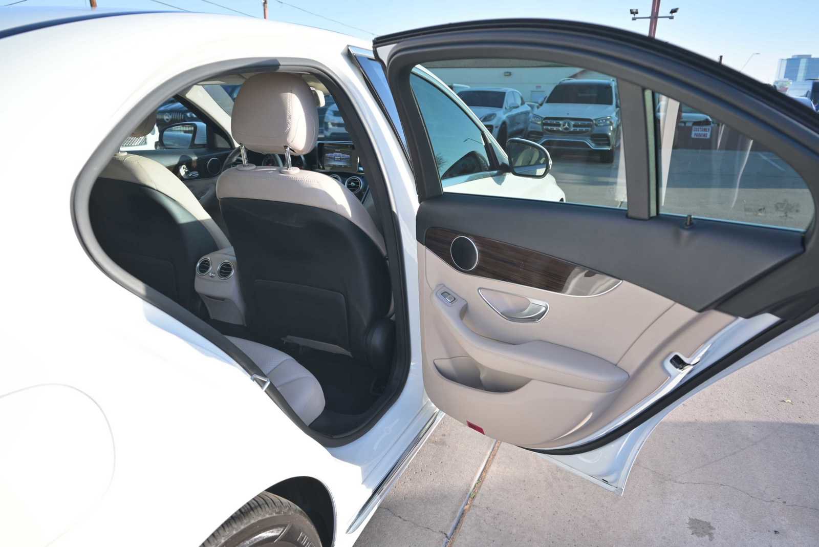 Used 2017 Mercedes-Benz C 300 Sedan image 13