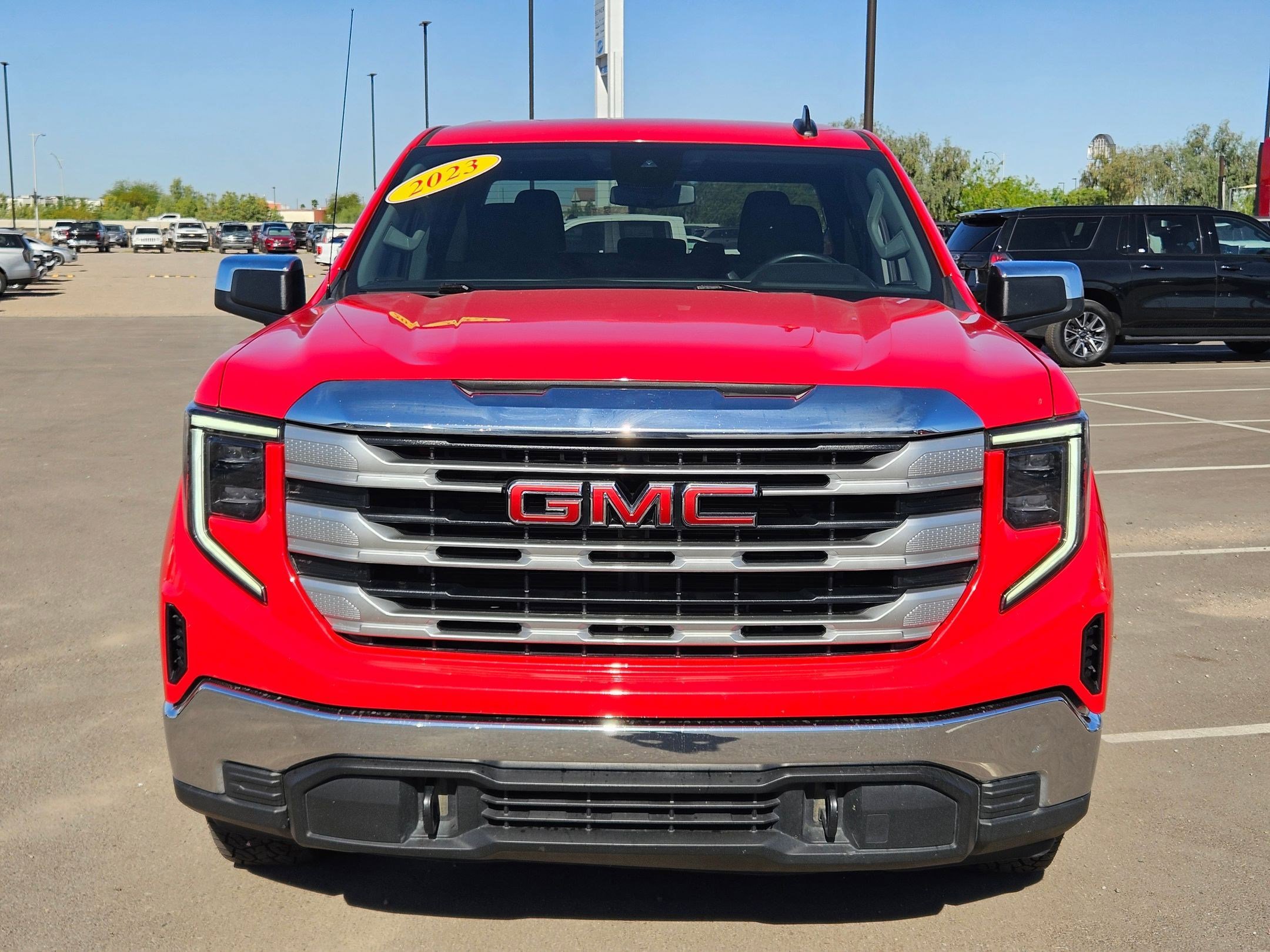 Used 2023 GMC Sierra 1500 SLE image 8