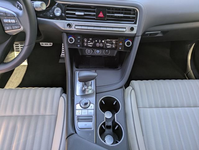 Used 2024 Genesis G70 2.5T w/ Sport Prestige Package image 17