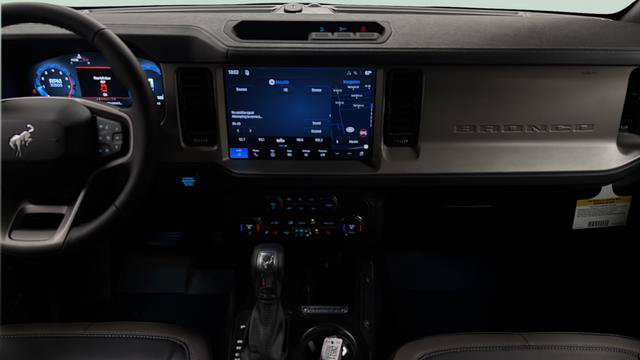 New 2026 Ford Bronco Outer Banks AWD/4WD image 11