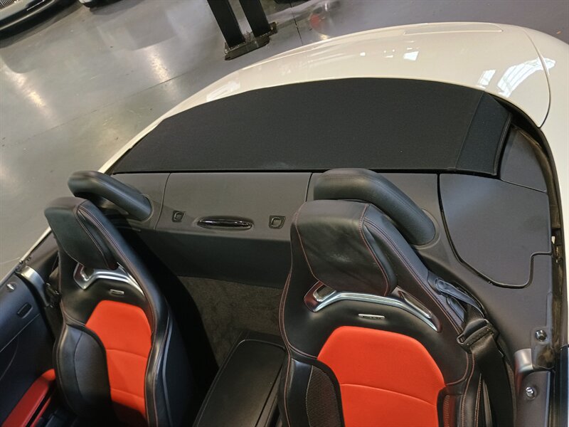 Used 2018 Mercedes-Benz AMG GT Roadster image 26