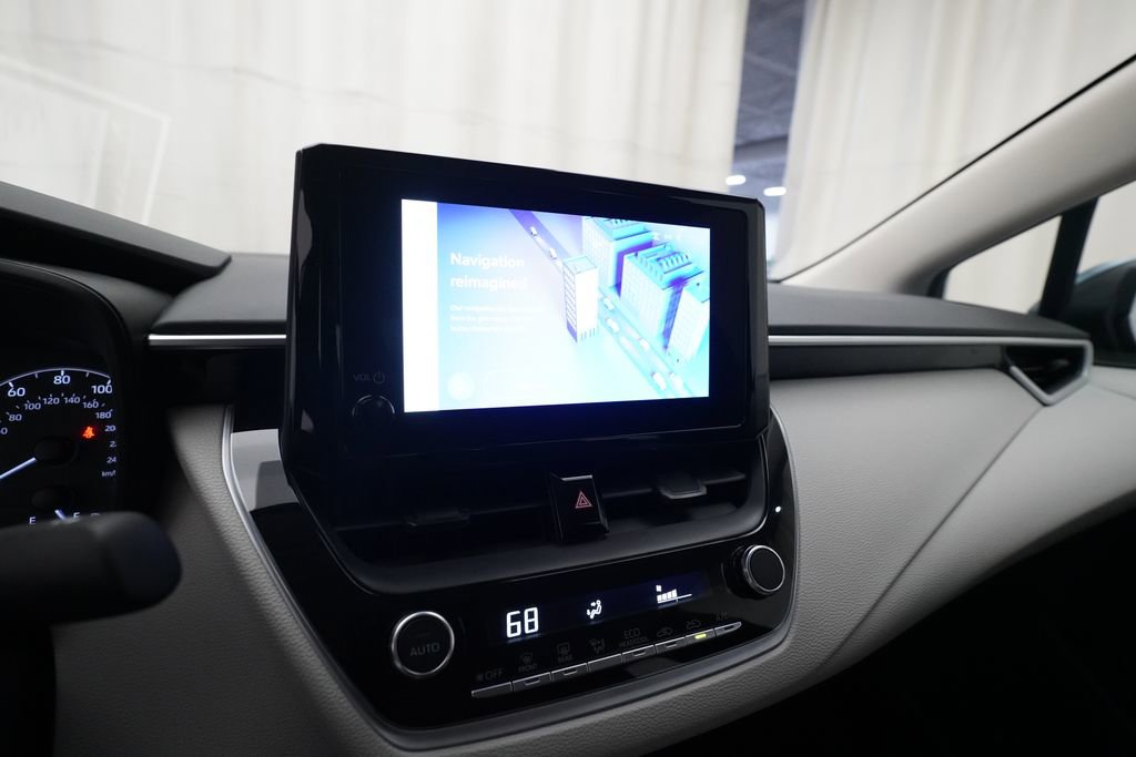 Used 2024 Toyota Corolla LE FWD image 6