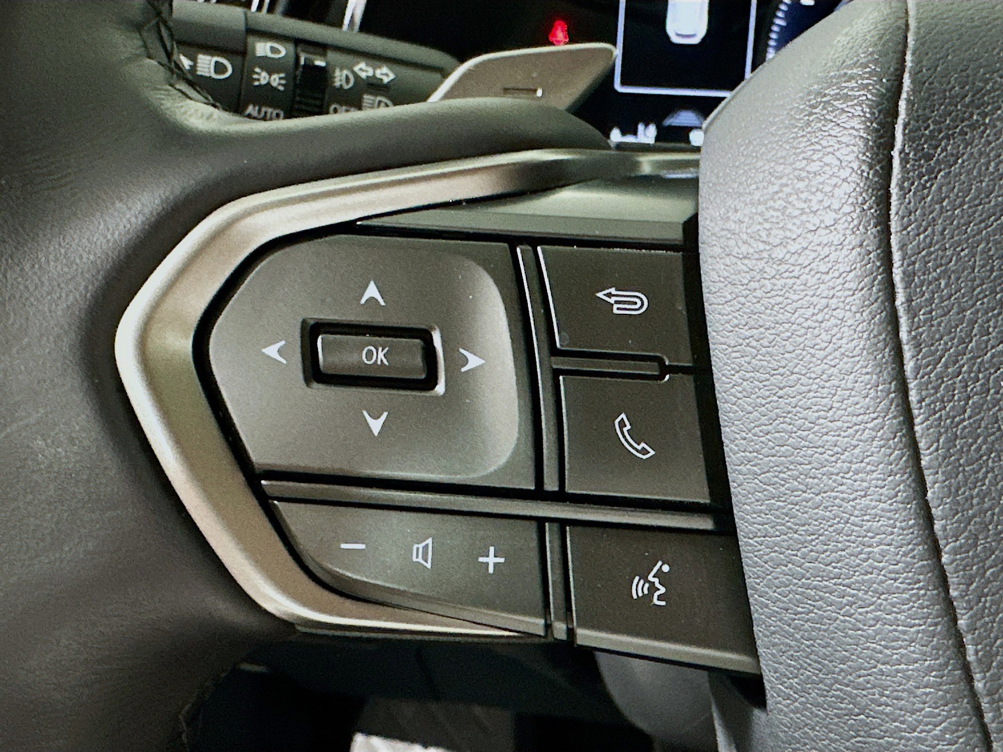 Used 2024 Lexus NX 250 FWD image 16