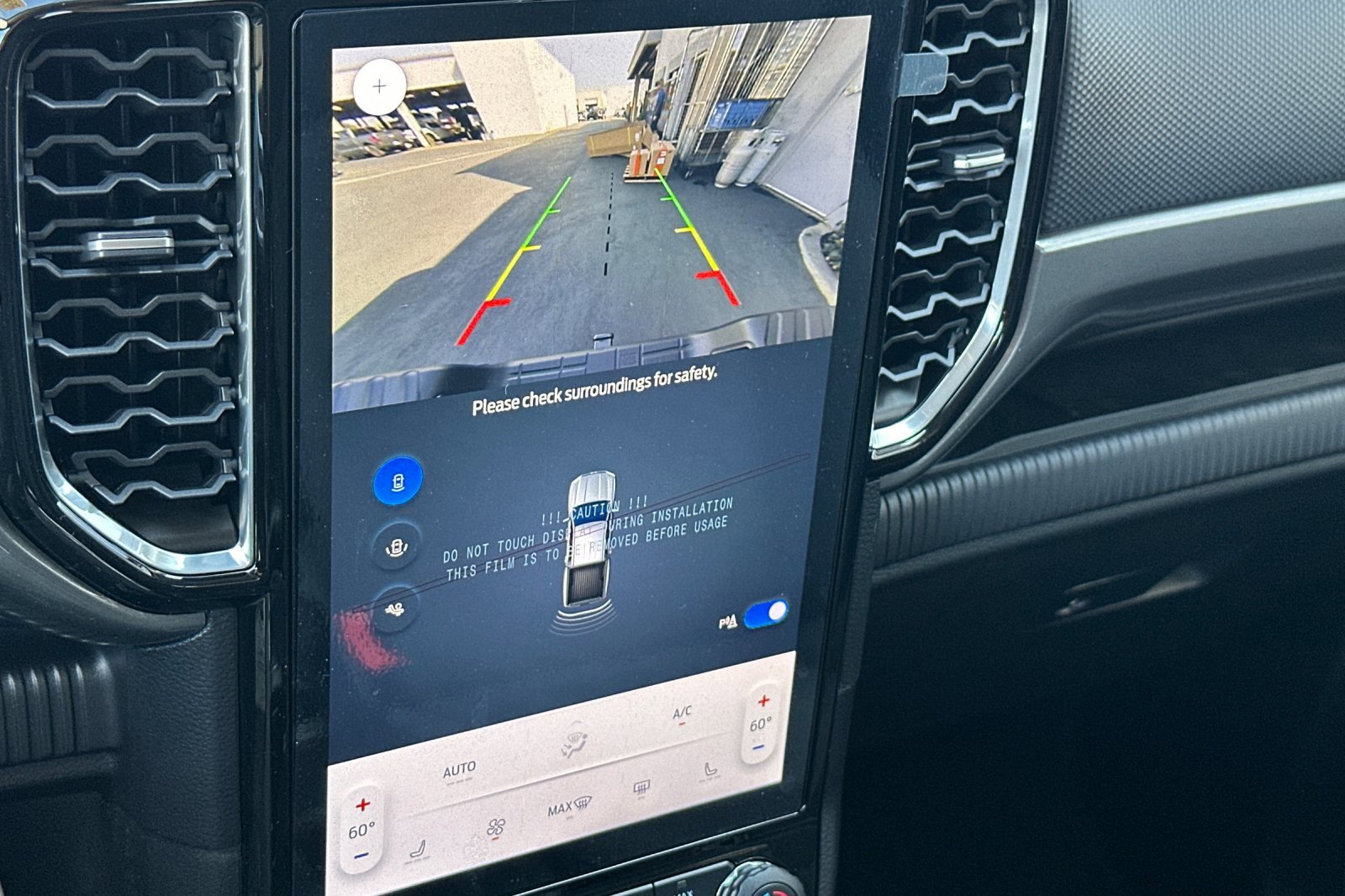 New 2025 Ford Ranger XLT w/ Equipment Group 301A High image 18