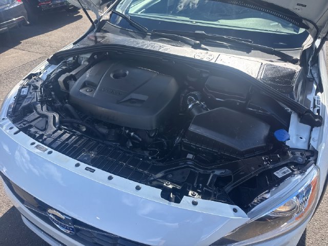 Used 2018 Volvo V60 T5 Cross Country w/ Convenience Package AWD/4WD image 23