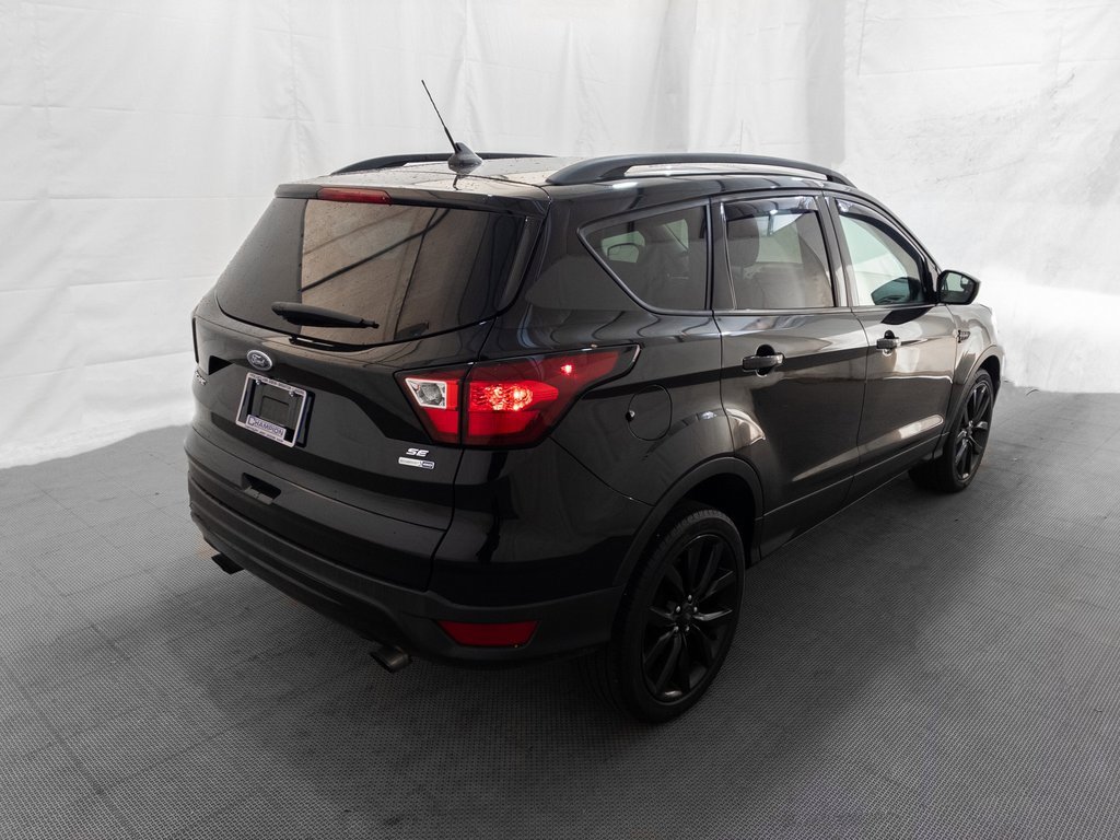Used 2019 Ford Escape SE image 6