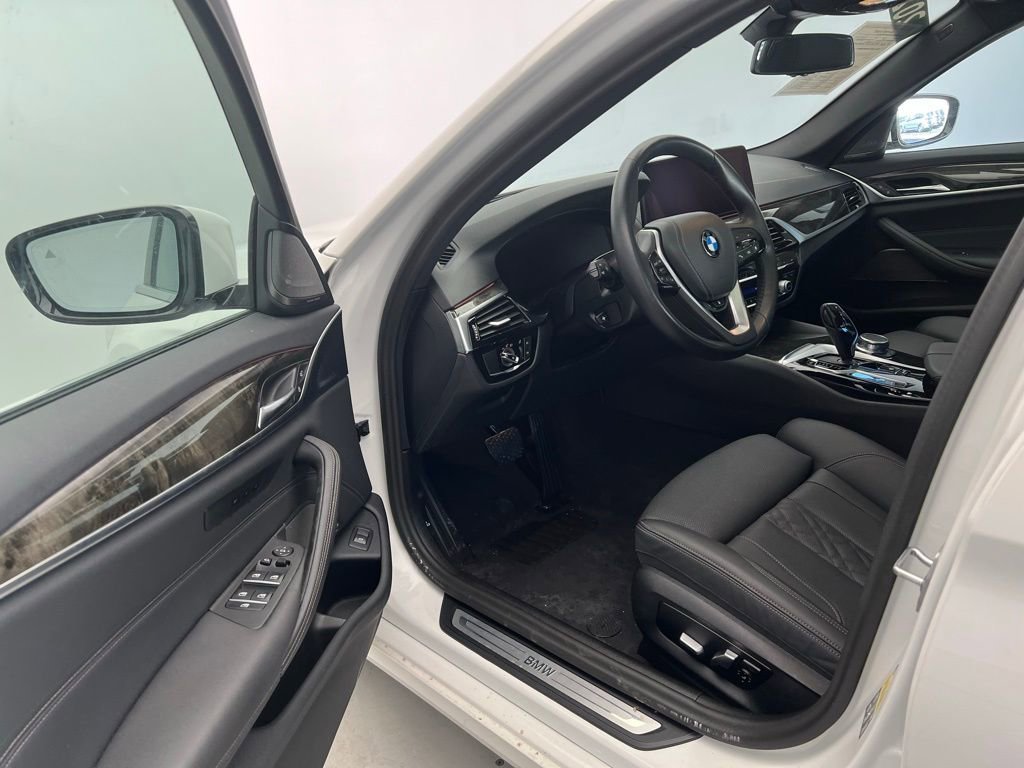 Certified 2023 BMW 540i xDrive w/ Premium Package image 23