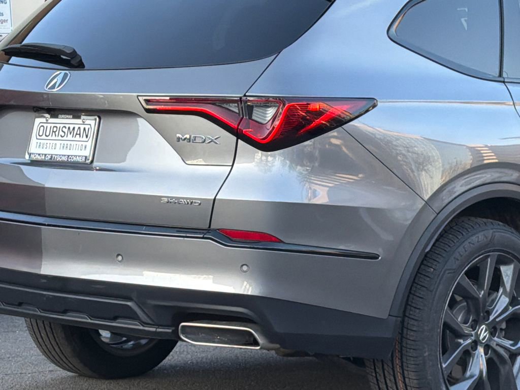 Used 2023 Acura MDX A-Spec image 7
