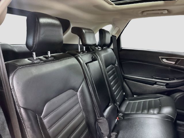 Used 2017 Ford Edge SEL w/ Equipment Group 201A AWD/4WD image 23