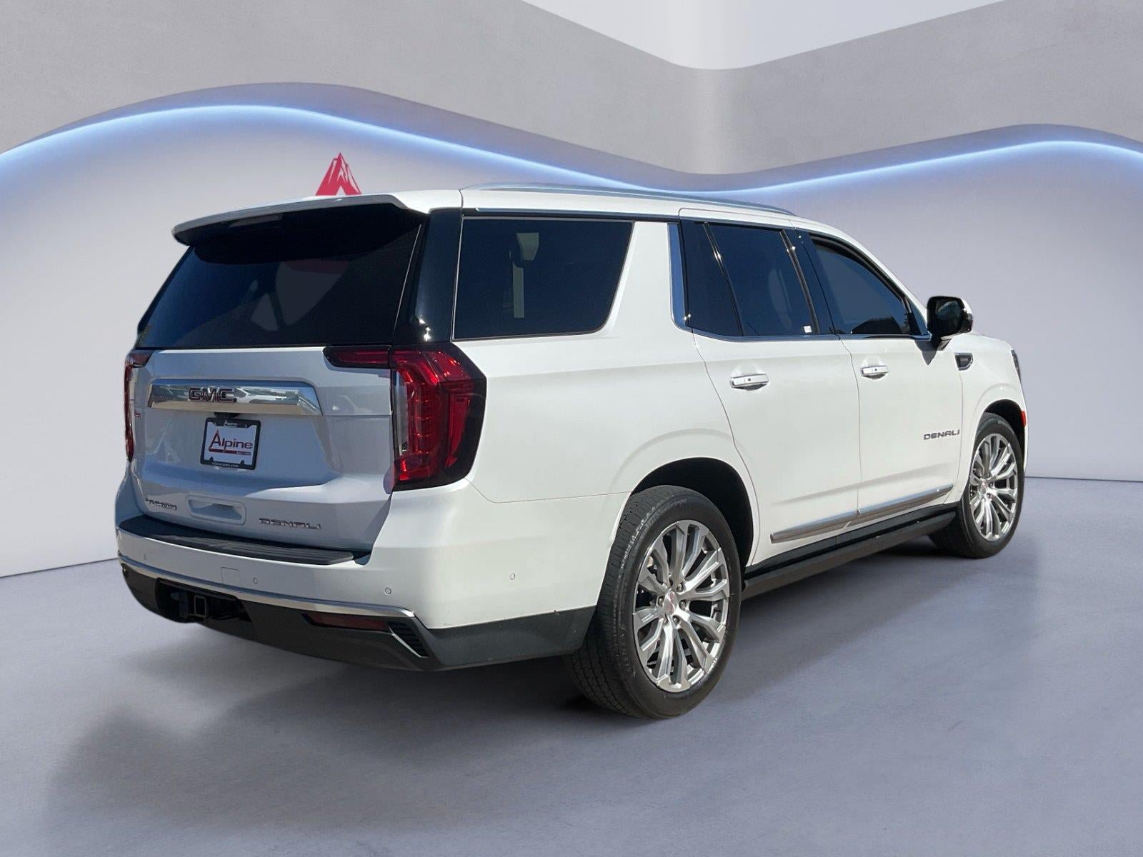 Certified 2023 GMC Yukon Denali w/ Advanced Technology Package AWD/4WD image 5