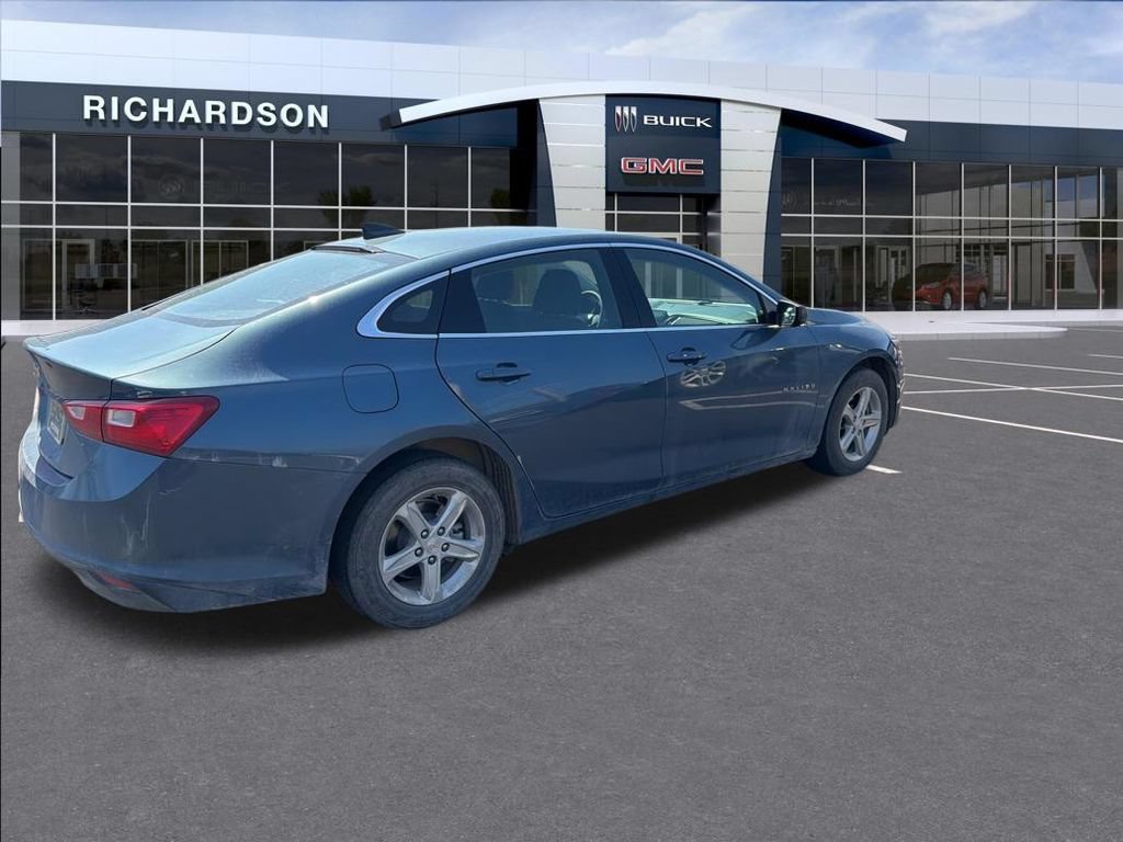 Used 2024 Chevrolet Malibu LS w/ LPO, Floor Liner Package FWD image 9