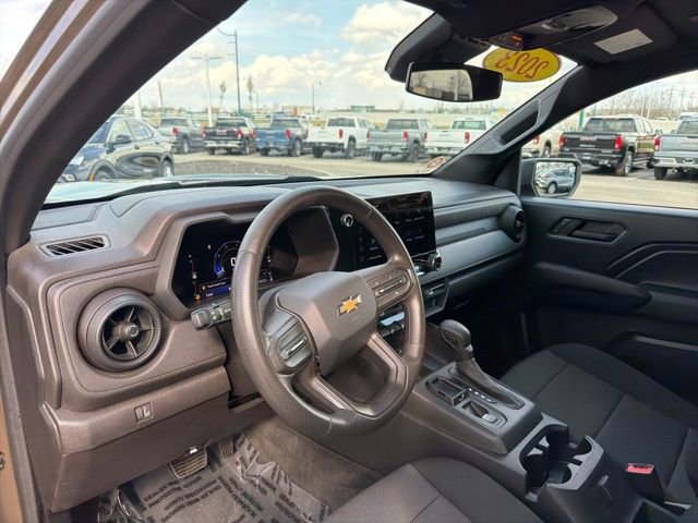 Used 2023 Chevrolet Colorado W/T image 18