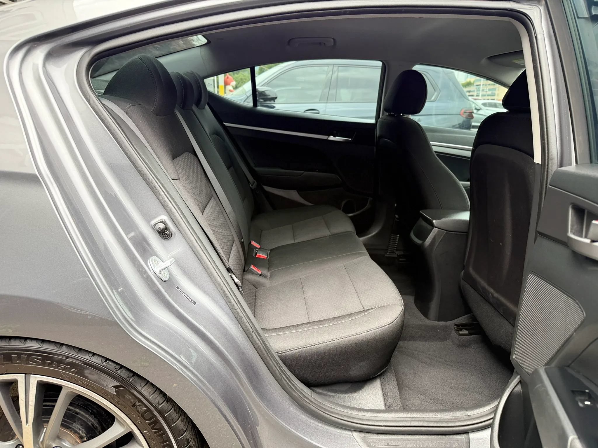 Used 2019 Hyundai Elantra SE w/ Cargo Package FWD image 29