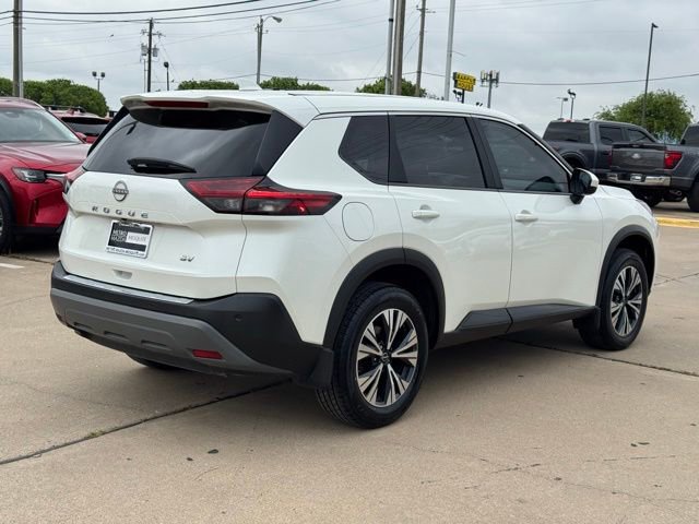 Used 2023 Nissan Rogue SV image 6