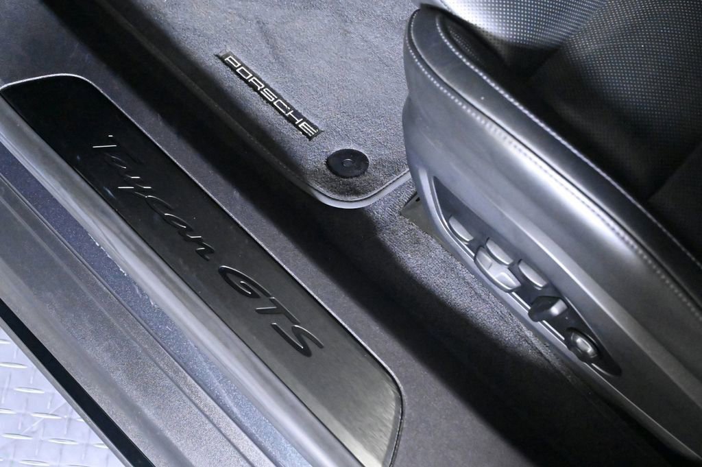Certified 2022 Porsche Taycan GTS AWD/4WD image 22