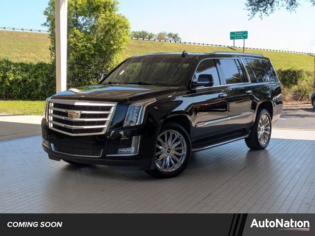 Used 2018 Cadillac Escalade ESV Luxury image 1