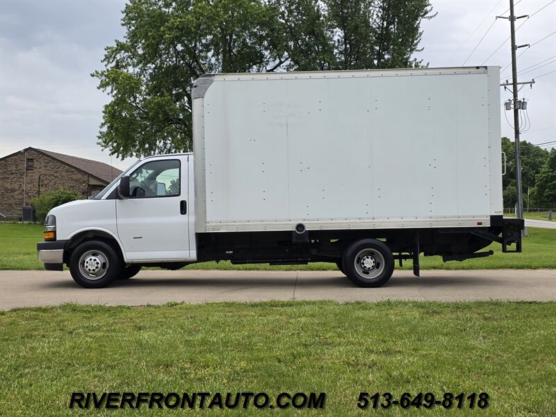 Used 2021 Chevrolet Express 3500 w/ Driver Convenience Package RWD image 6
