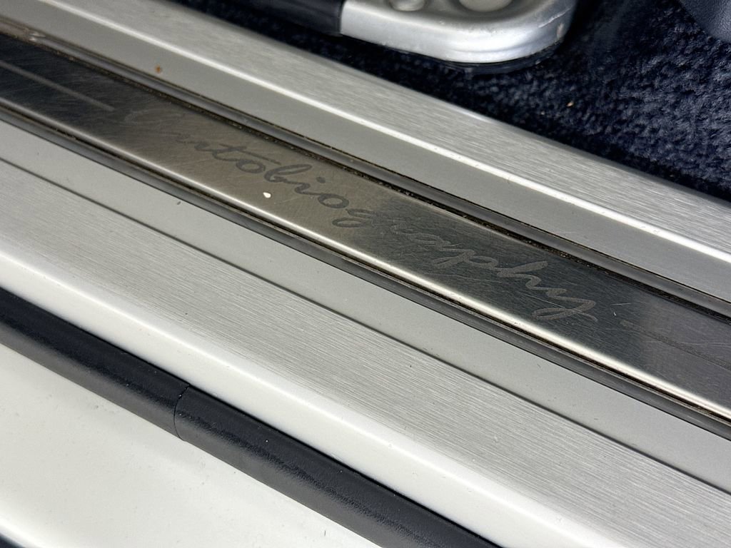 Used 2020 Land Rover Range Rover Long Wheelbase Autobiography image 18