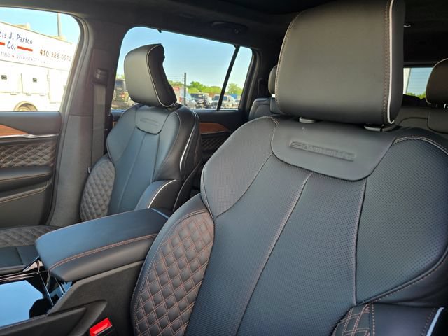 New 2026 Jeep Grand Cherokee L Summit w/ Obsidian Package AWD/4WD image 6