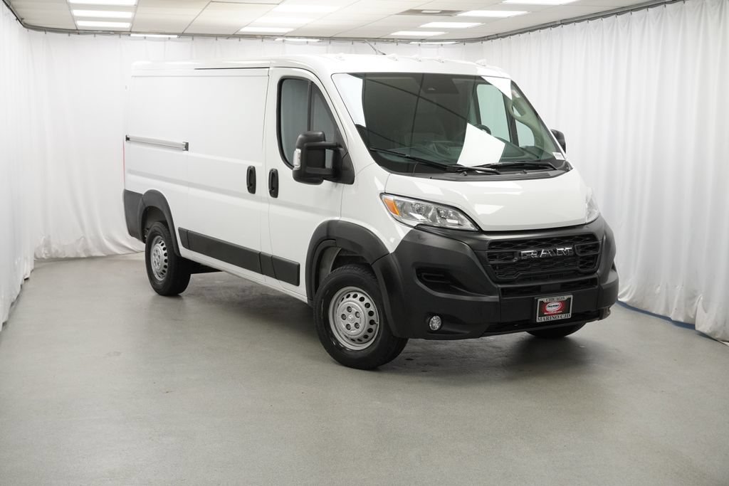 Used 2025 RAM ProMaster 2500 w/ Convenience Group FWD video 3