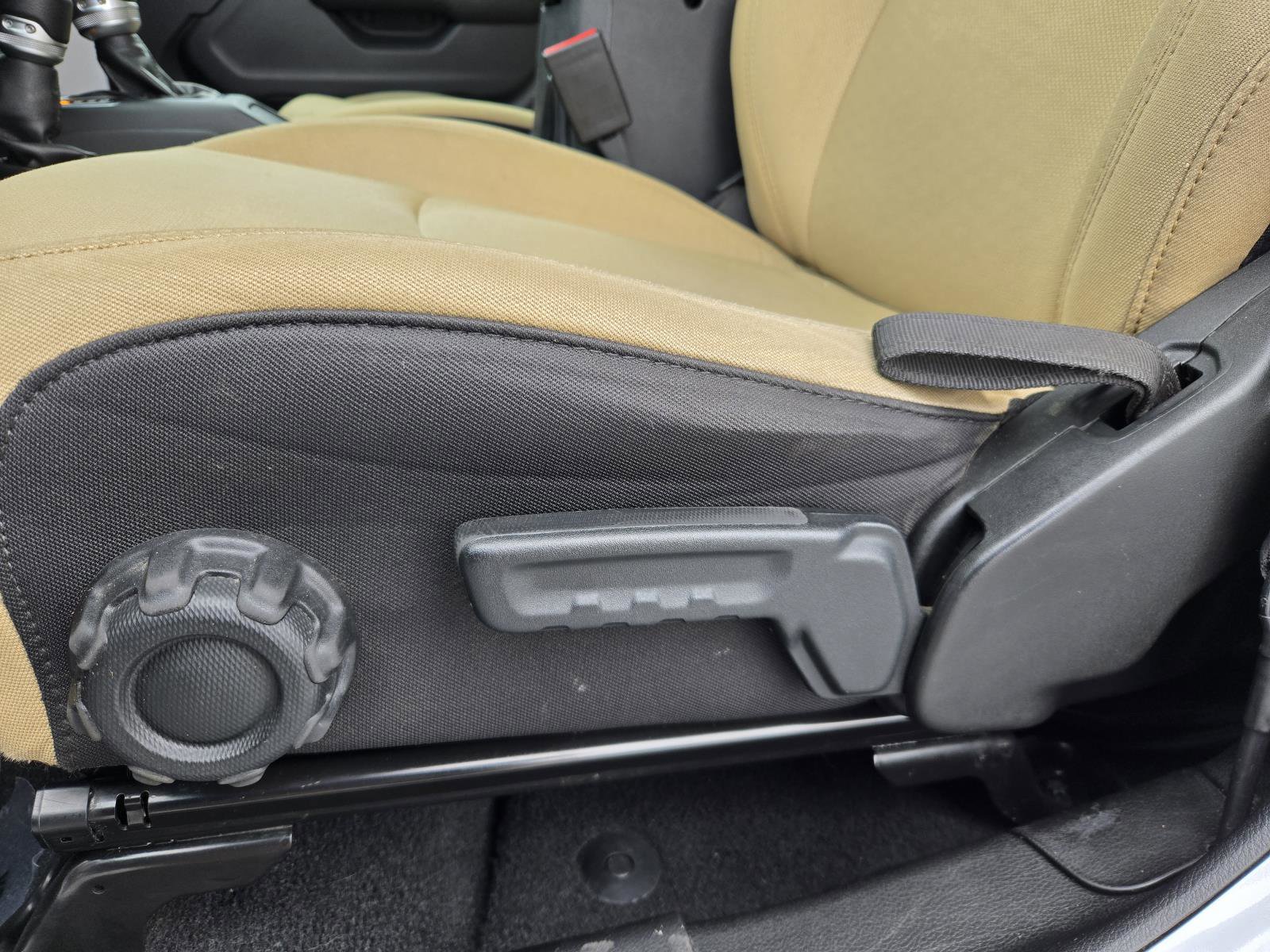 Certified 2022 Jeep Gladiator Sport AWD/4WD image 23