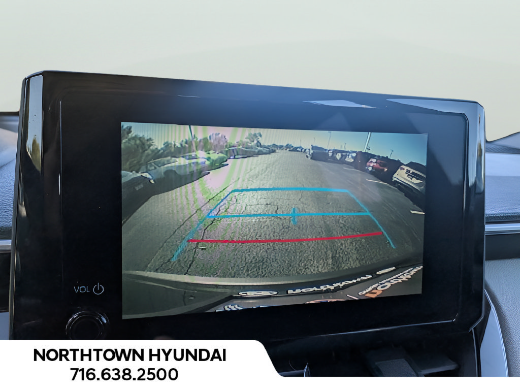 Used 2024 Toyota Corolla Cross L AWD/4WD image 17