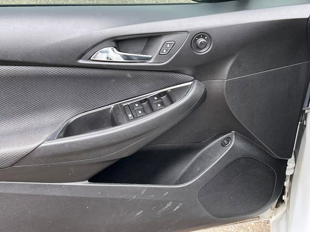Used 2019 Chevrolet Cruze LS FWD image 11