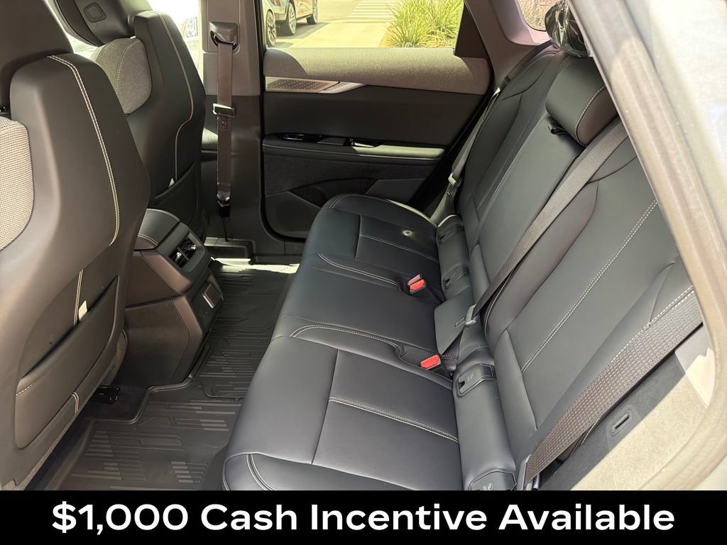 New 2026 Cadillac Optiq Sport 1 w/ LPO, Floor Liner Package AWD/4WD image 36