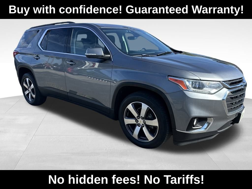 Used 2021 Chevrolet Traverse LT w/ LT Premium Package image 1
